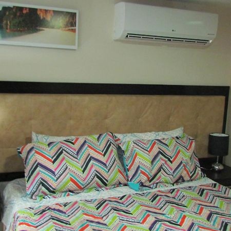 Apartamentos En El Poblado Медельин Экстерьер фото