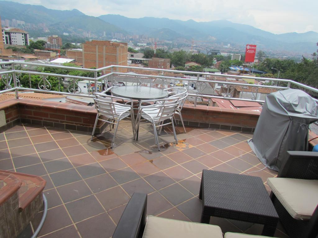 Apartamentos En El Poblado Медельин Экстерьер фото