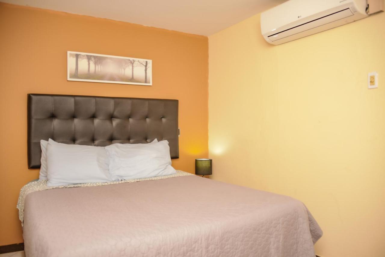 Apartamentos En El Poblado Медельин Экстерьер фото