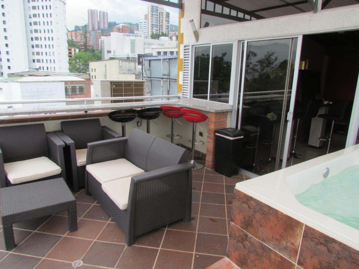 Apartamentos En El Poblado Медельин Экстерьер фото