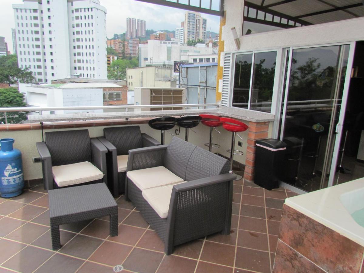 Apartamentos En El Poblado Медельин Экстерьер фото